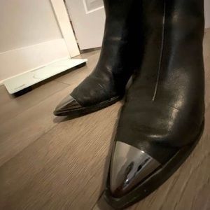 STEVE MADDEN Leather Iron Toe Boots US7
